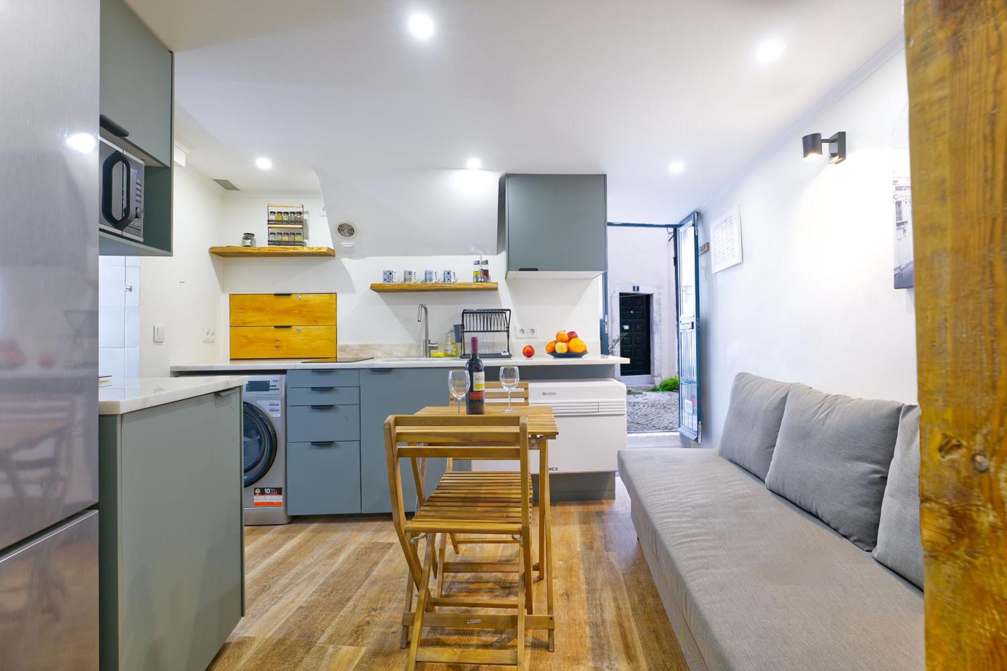 Cosy Flat In The Downtown Lisbon
